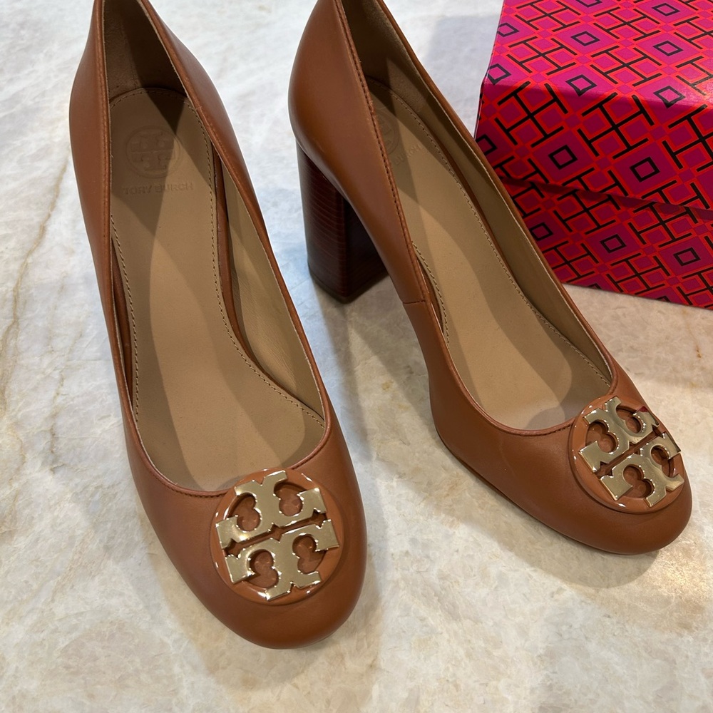 Tory Burch Brown Leather Heels with Gold Medallion